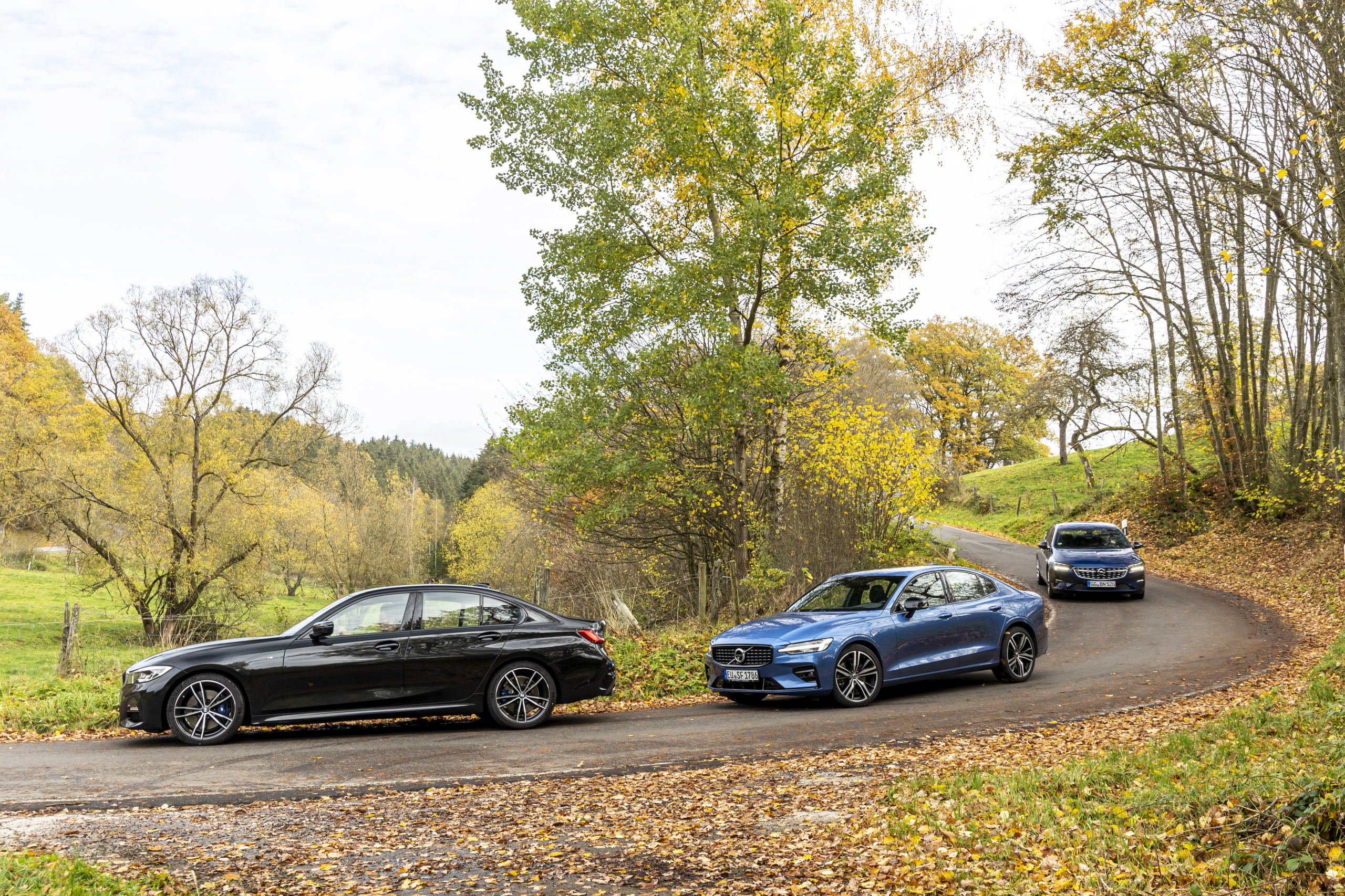 BMW 320i, Volvo S60 en Opel Insignia getest: waarom jij geen suv wilt