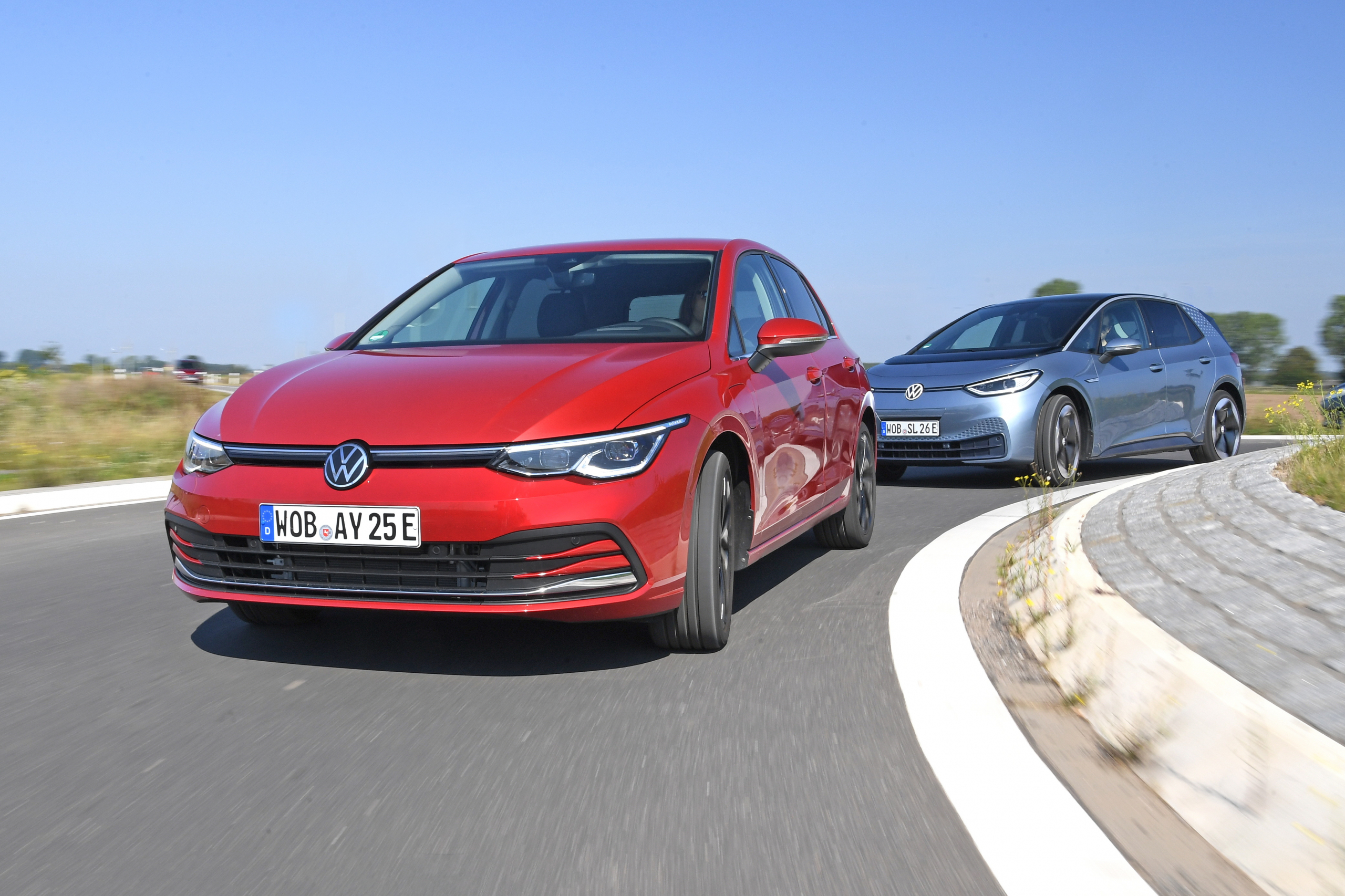 TEST: waarom de Volkswagen Golf beter rijdt dan de ID.3