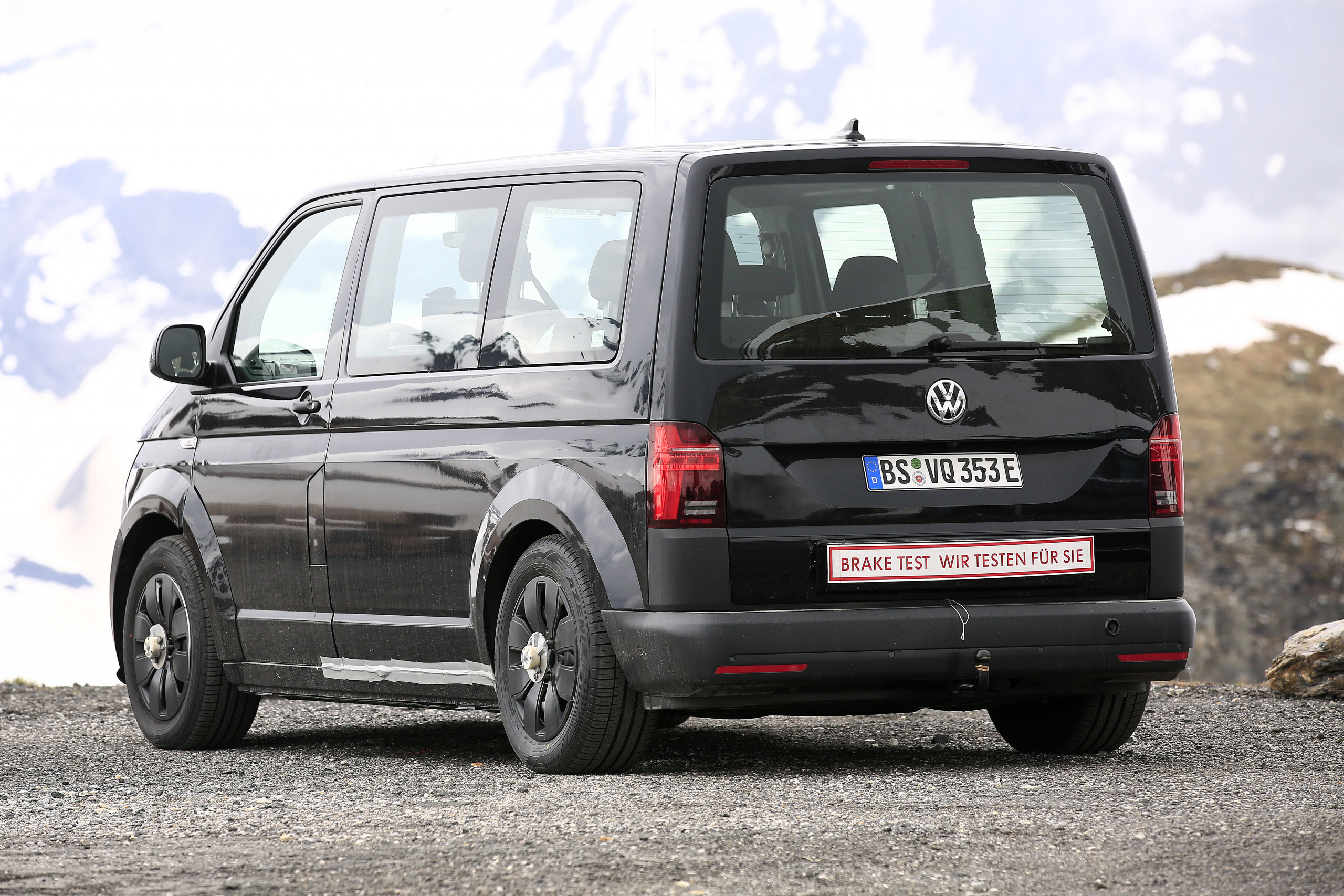 Onder deze Volkswagen Transporter schuilt de elektrische Volkswagen ID. Buzz