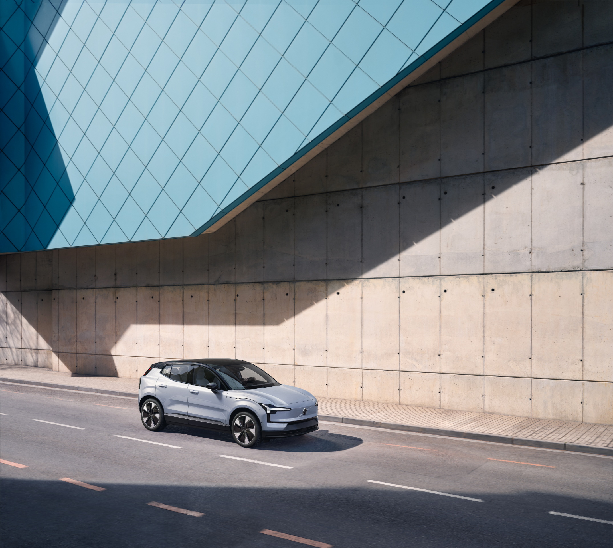 Snel, goedkoop, begin 2024 naar Nederland: wat we tot nu toe weten over de Volvo EX30
