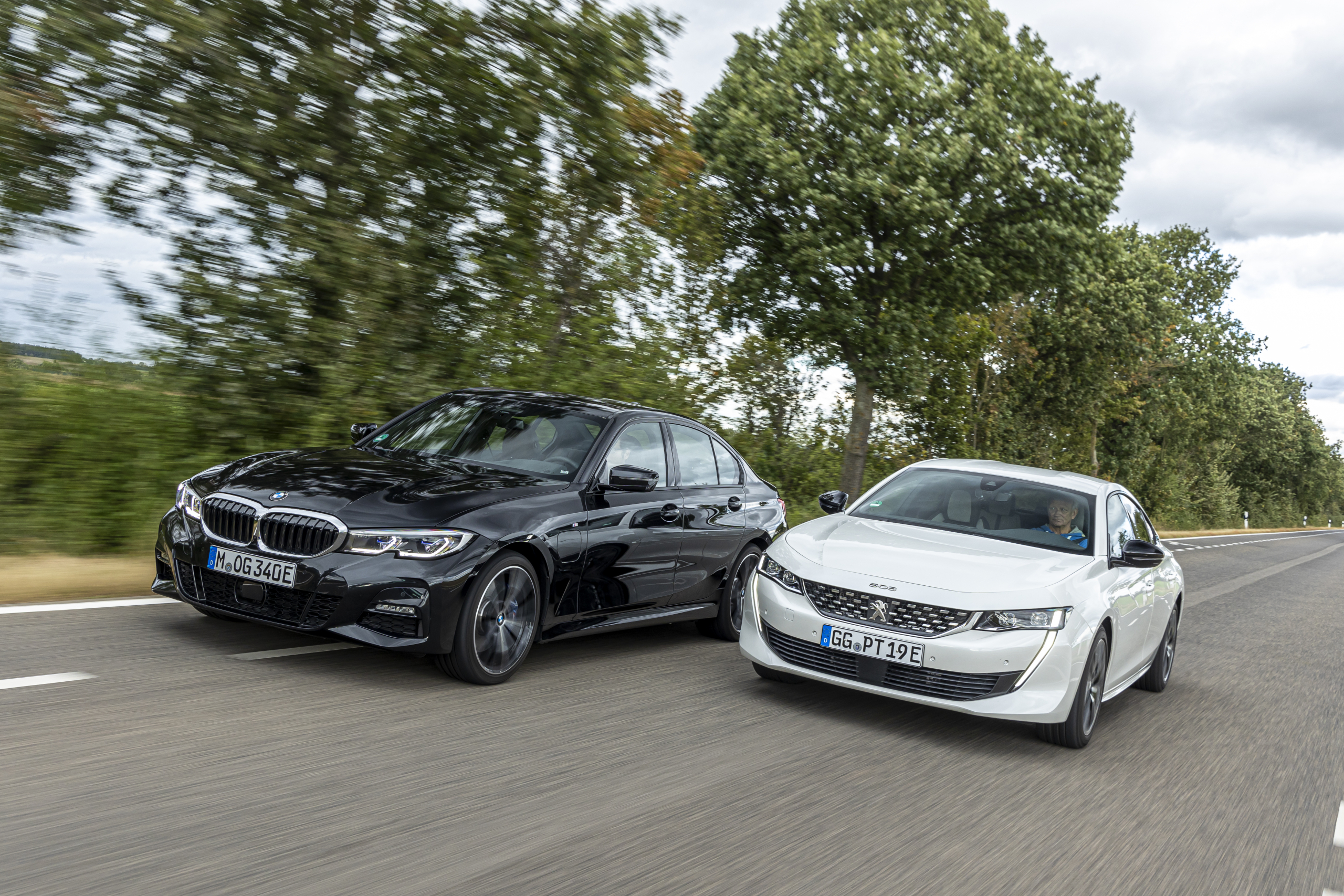 Test BMW 320e en Peugeot 508 Hybrid: 5 redenen waarom je 9000 euro méér wilt betalen voor de BMW