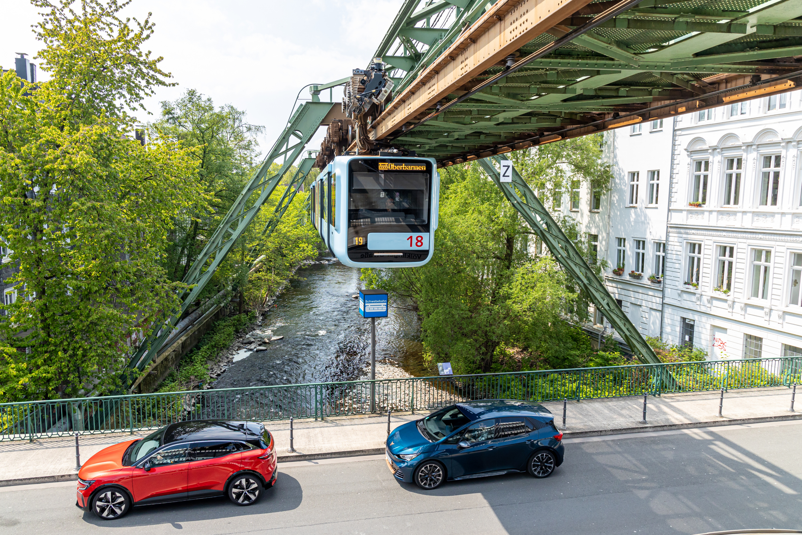 TEST - Cupra Born en Renault Megane E-Tech Electric lijken meer op elkaar dan je denkt